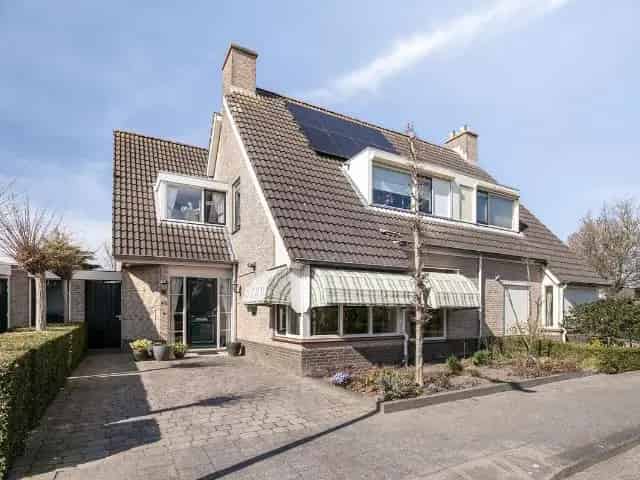 Woning te koop: Buitenlanden 13 3274MB Heinenoord Vastgoed Nederland
