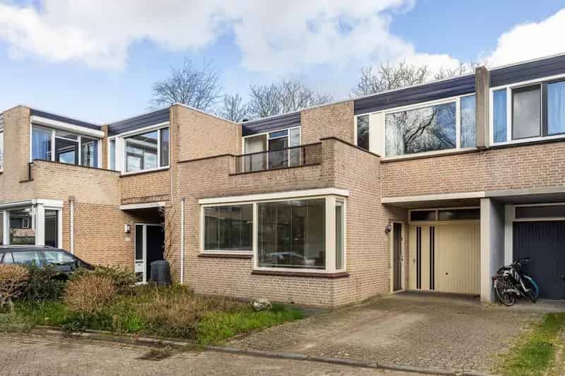 Huis te koop Zeist 4 slaapkamers moderne badkamer grote tuin