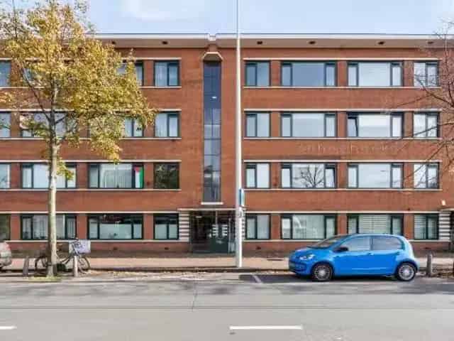 Appartement te koop Den Haag: 39m² galerijflat, 1 slaapkamer