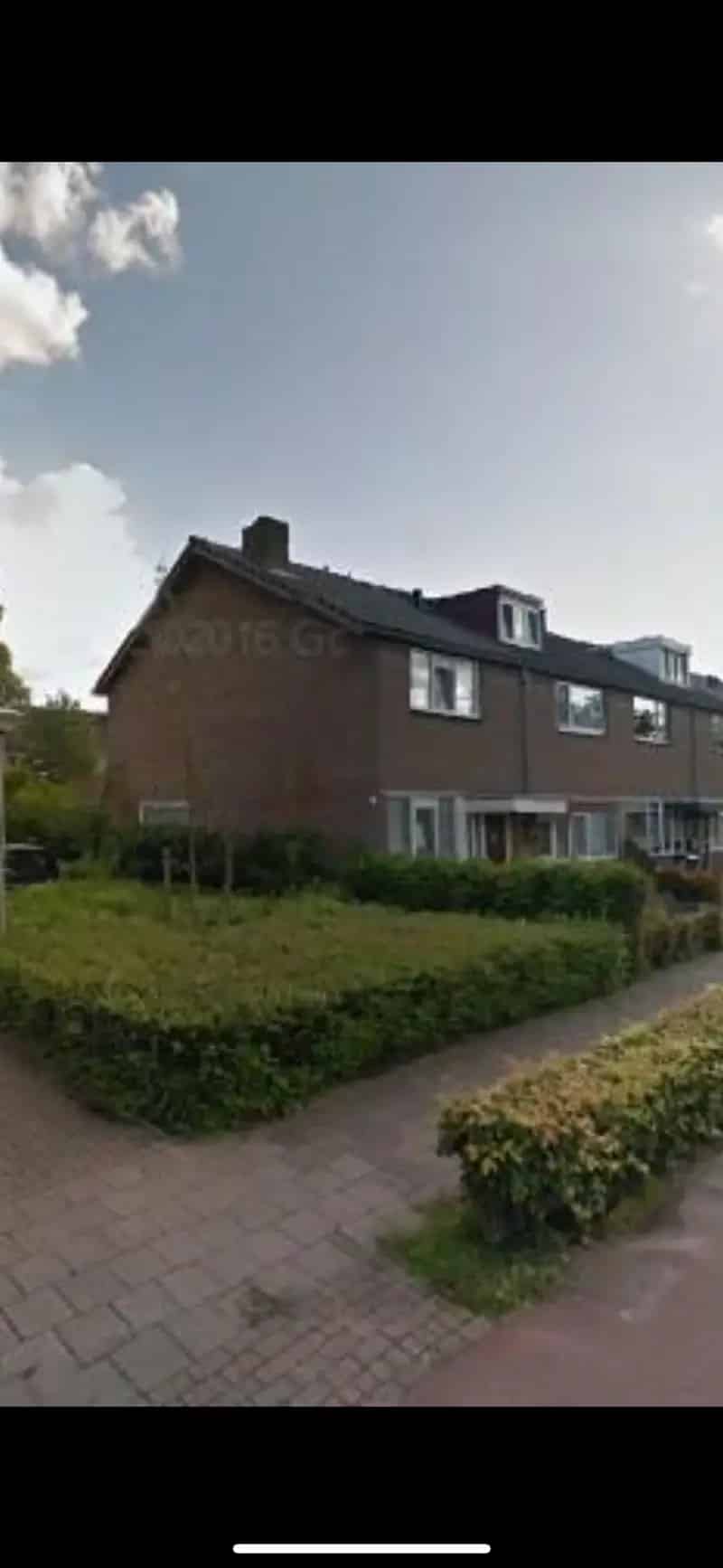 4 Slaapkamers Grote Tuin Vaste Trap Badkamer
