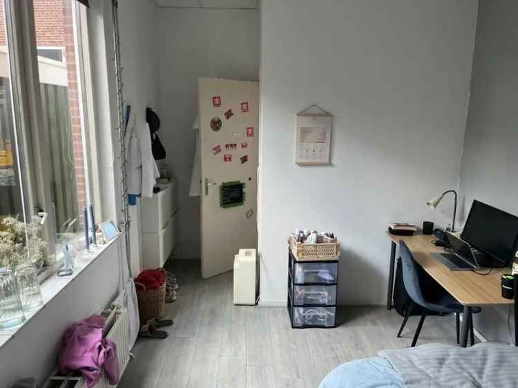 Kamer in Huize Hoefnix vrij!