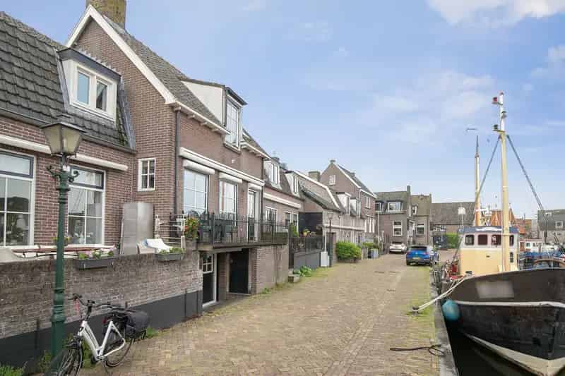 Huis te koop Bunschoten Spakenburg: Havenzicht Dijkwoning 93m²