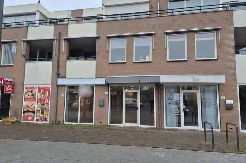 Winkelruimte te huur Made Marktstraat