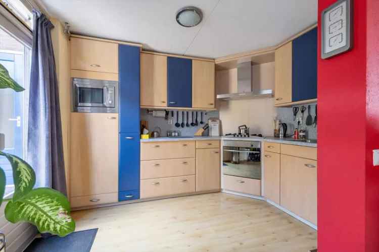 Te Koop Heerlen Tweekapper 4 slaapkamers Moderne Badkamer Ruime Tuin