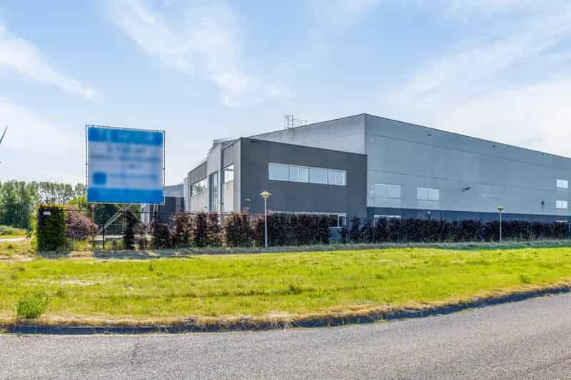 Bedrijfshal te Huur Lelystad 2134m²  Productie Opslag Logistiek