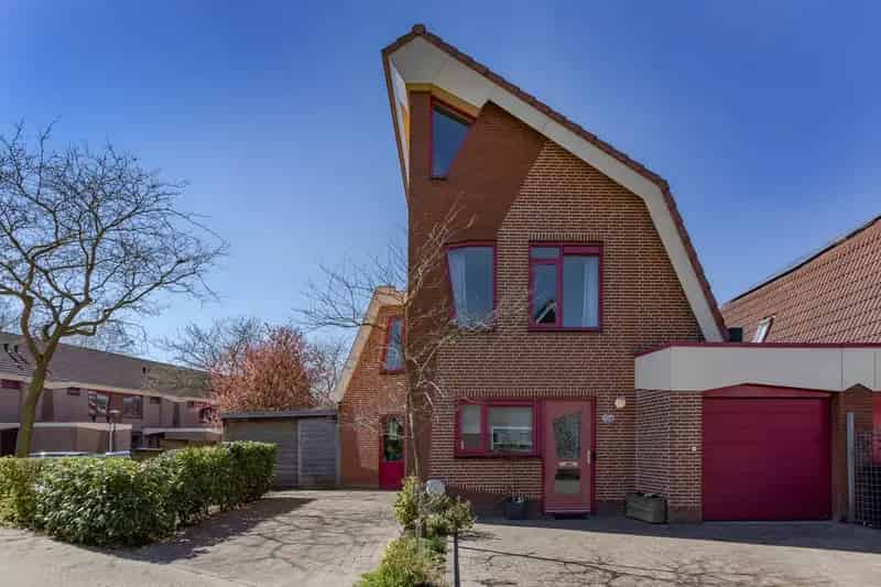 Huis te koop Hoorn: Ruime 4 Slaapkamers, Energielabel A+, Hybride Warmtepomp
