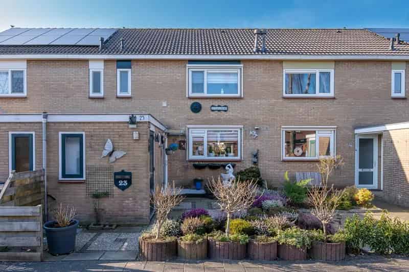 Huis te koop Kortenhoef 4 slaapkamers Nabij winkels en scholen