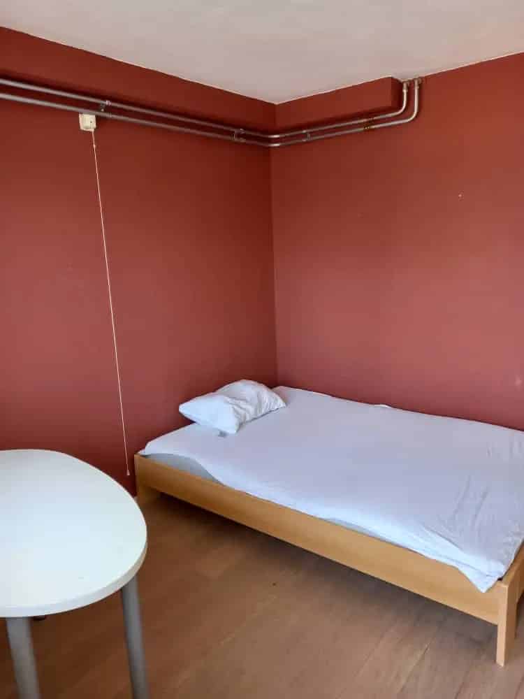 Rustige Nette Kamer Dichtbij Station en Centrum