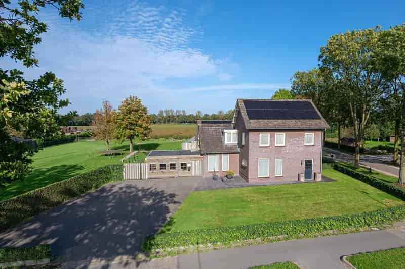 Vrijstaande woning met multifunctioneel bijgebouw Ollandseweg Sint Oedenrode