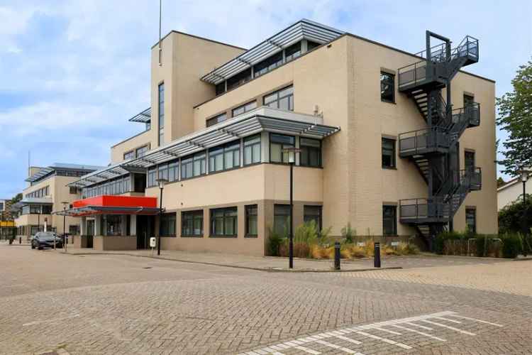 Kantoor Weesp | Zoek kantoren te huur: Leeuwenveldseweg 16 m 1382 LX Weesp [funda in business]