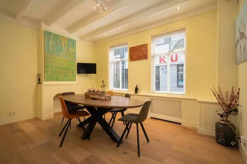 Huis te koop Wassenaar: Gerenoveerde woning met tuin