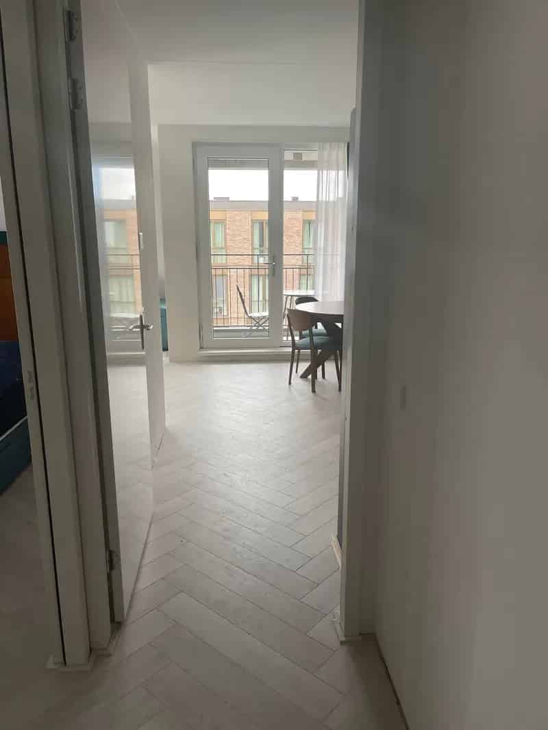 Amsterdam Osdorpplein: Nieuw 2-kamer appartement met Zonnepanelen