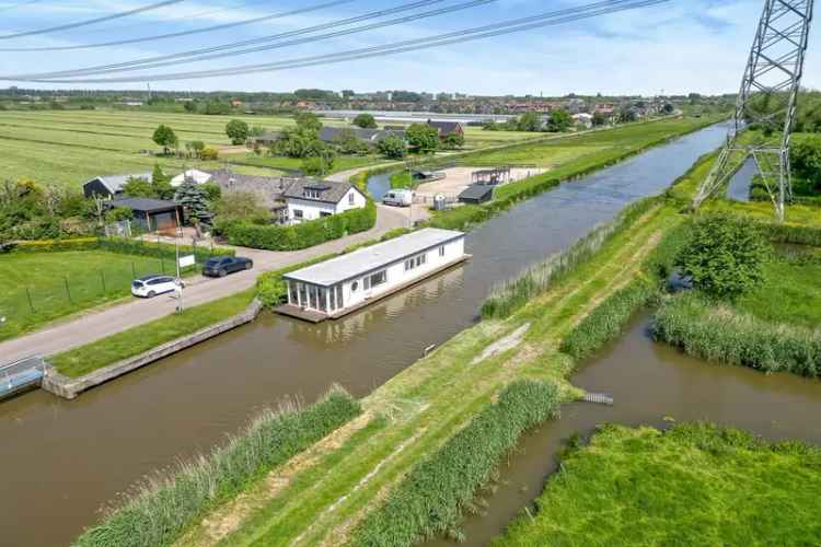 Woonboot Te Koop in Nieuwerkerk aan den IJssel, Zuid-Holland