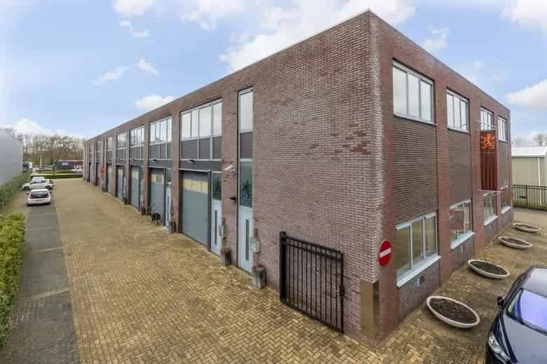 180 m2 bedrijfsruimte te huur in Hellevoetsluis