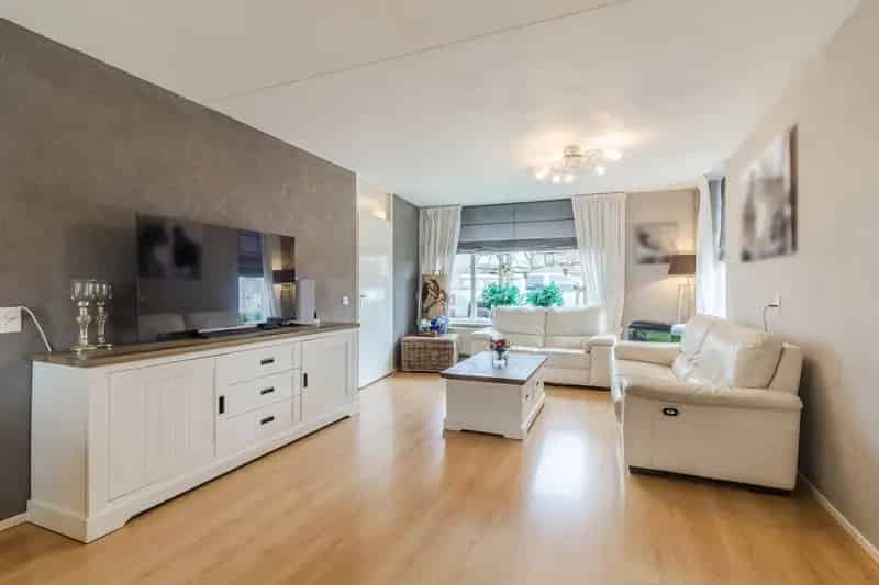 Ruime Hoekwoning Zevenhuizen 5 Slaapkamers Garage Tuin