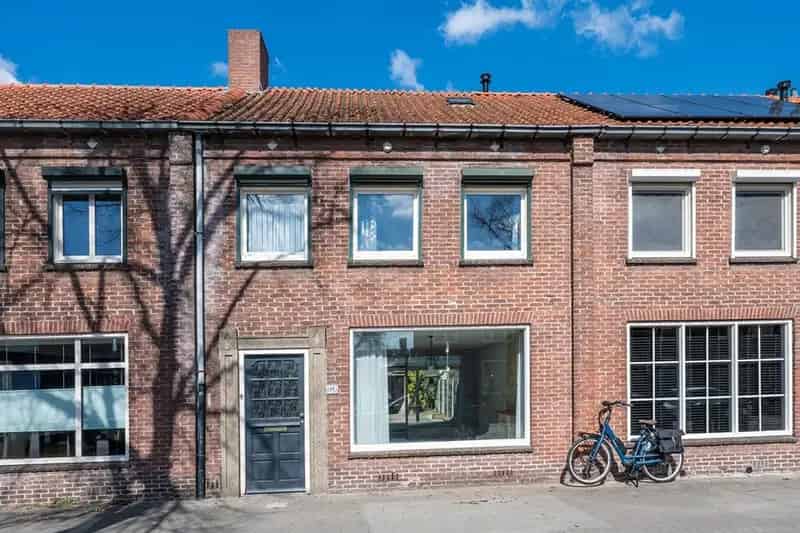 Ruime Tussenwoning 3 Slaapkamers Serre Tuin Eindhoven