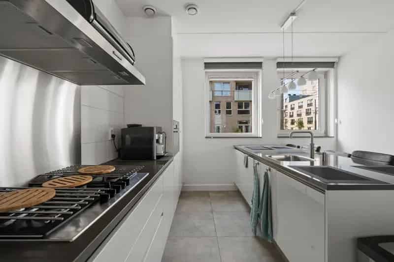 Ruim Herenhuis 5 Slaapkamers Diemen Tuin Veranda Parkeerplaats