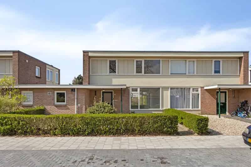 Huis te koop Berlicum Emmastraat 4 slaapkamers grote tuin
