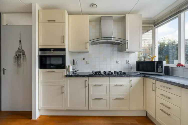 Riante Familiewoning 5 Slaapkamers Rhoon