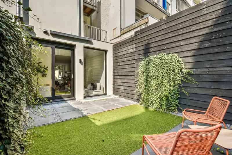 Amsterdam Pijp: Gerenoveerde benedenwoning 77m² met tuin
