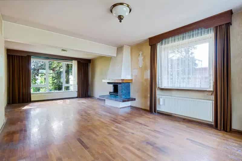 Vrijstaande woning Koningsbosch veel potentie ruime tuin