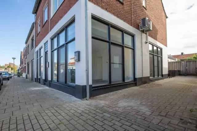 Enschede Benedenwoning 2 Kamers 65m2 te Huur