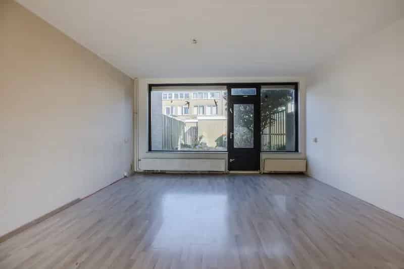 Ruime 5 Kamerwoning Zwartewaal Nabij Voorzieningen