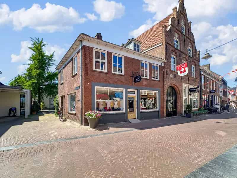Winkel te Koop Huissen Centrum 108m²