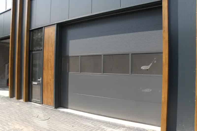 Bedrijfshal Oudenbosch te Koop 222m2