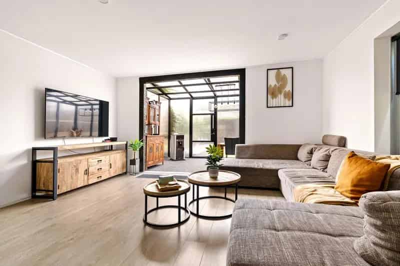 Hoekwoning Almere 4 slaapkamers serre 124m² energielabel A