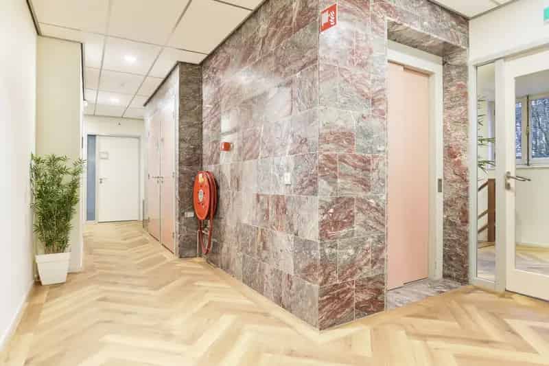 Kantoor Haarlem te Huur NS Station