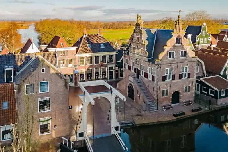 Belegging De Rijp Monumentale Horeca met Bovenwoning
