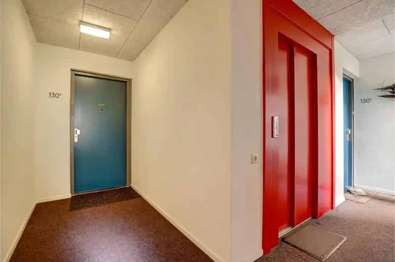 3 Kamer Appartement Vlaardingen 114m2  Balkon Parkeerplaats