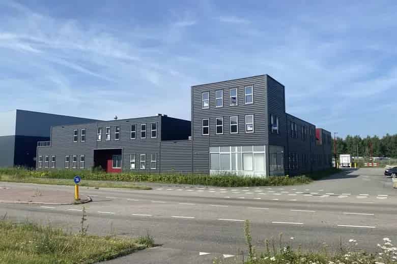 192m2 Bedrijfsruimte te Nieuwegein: Kantoor en Opslag