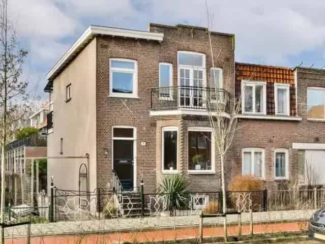 Jaren 30 Hoekwoning Duivendrecht 3 slaapkamers Grote Tuin