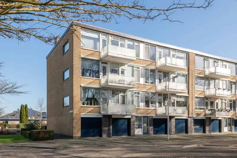 4 Kamer Appartement te huur in Oost