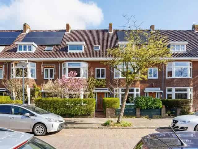 Jaren 30 woning Leiden Burgemeesterswijk 5 slaapkamers