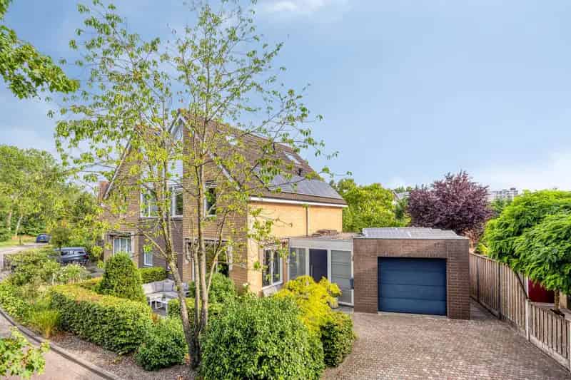 Halfvrijstaande woning Overzuid 5 slaapkamers garage tuin energielabel A