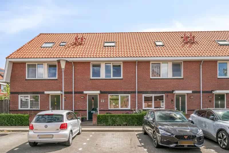 Huis te koop Elst: Instapklare gezinswoning met 3 slaapkamers en tuin