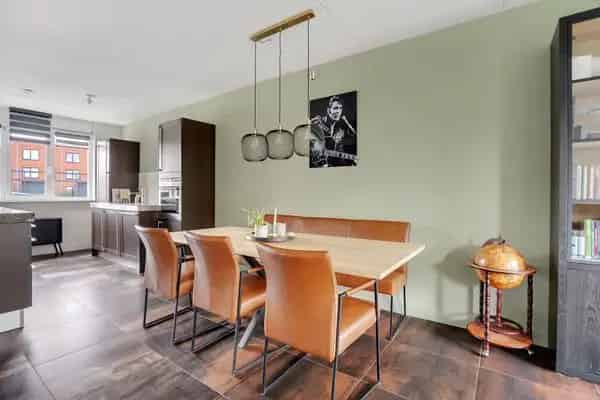 Ruime 5 Slaapkamer Eengezinswoning Hengelo 150m2 Tuin Parkeerplaats