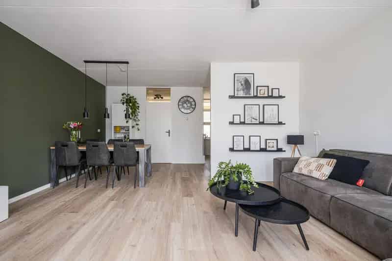 Moderne 3 Slaapkamers Instapklare Woning Luxe Badkamer Zonnige Tuin