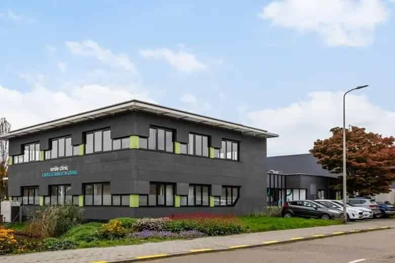 660 m2 Praktijkruimte te Huur Capelle aan den IJssel