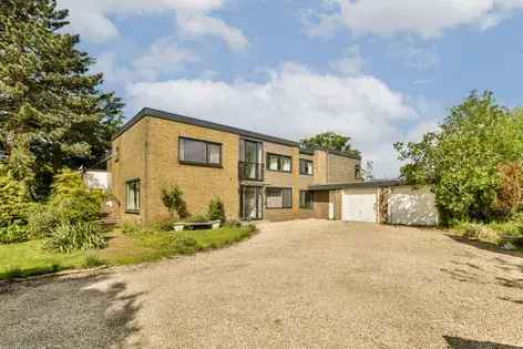 9 Kamers Huis 325m² Den Haag - Ruimte Privacy Familie