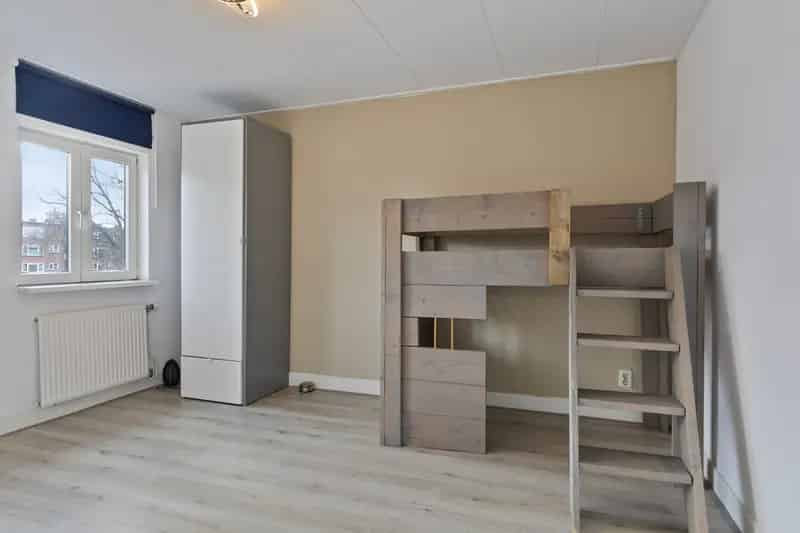 Ruim Appartement Schiedam 4 Slaapkamers Balkon Berging