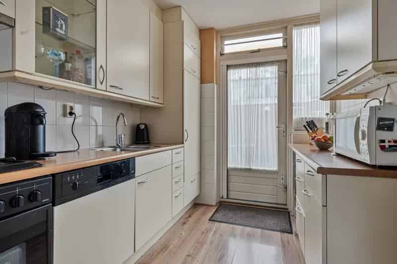 Tussenwoning Rotterdam 79m2 3 slaapkamers tuin zuidwesten