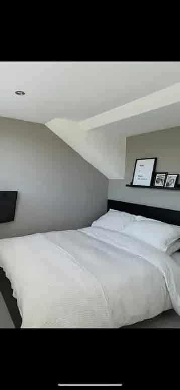 Tweepersoonsbed 1,40 m incl lades