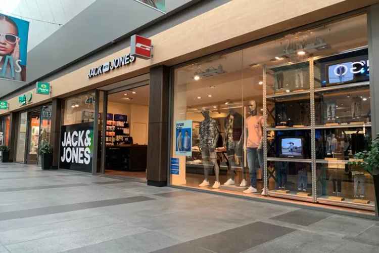 332 m2 Winkelruimte te Huur Helmond Elzas Passage