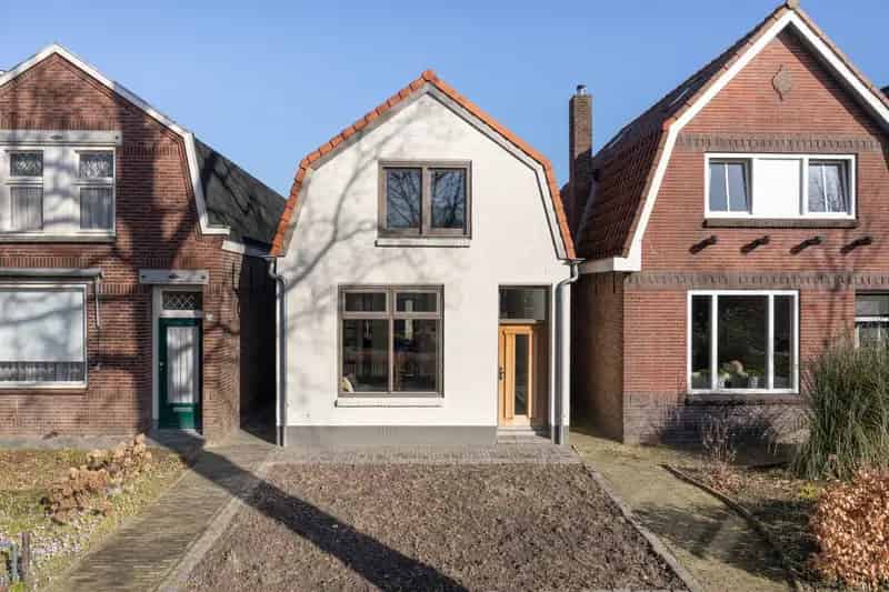 Huis te koop Etten Leur gerenoveerd 3 slaapkamers tuin garage