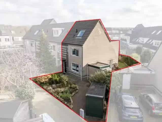 Ruime Hoekwoning Purmer-Zuid Gerenoveerd 211m2