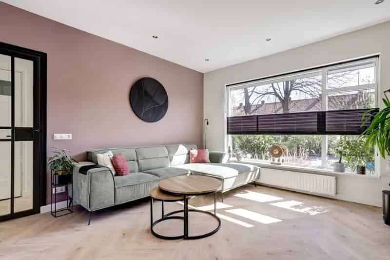 Huis te koop Monster: Ruime hoekwoning met 3 slaapkamers en tuin